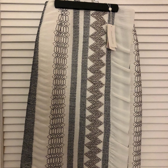 NWT TORY BURCH RUNWAY SKIRT - Picture 3 of 5